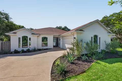 103 Copperleaf Rd, Lakeway, TX 78734
