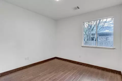 Bedroom - 16601 Jadestone Dr, Leander, TX 78641 photo 3 of 4