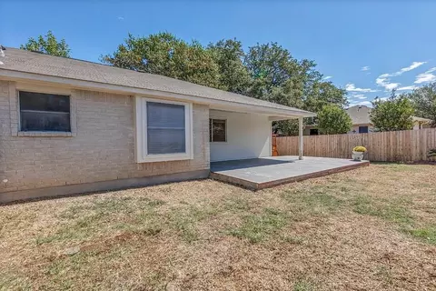Exterior - 16601 Jadestone Dr, Leander, TX 78641 photo 4 of 9