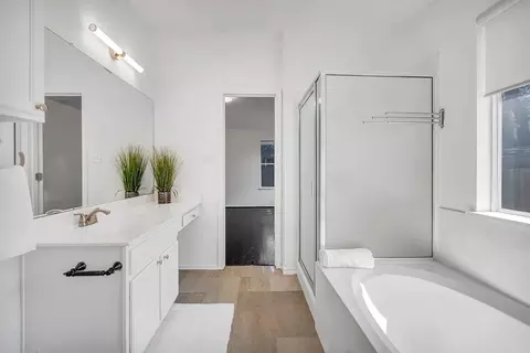 Bath - 16601 Jadestone Dr, Leander, TX 78641 photo 1 of 4