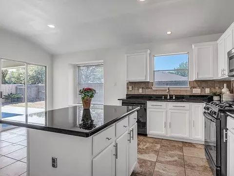 Kitchen - 16601 Jadestone Dr, Leander, TX 78641 photo 4 of 5