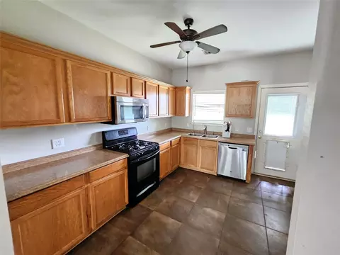 Kitchen - 4672 Mather, Kyle, TX 78640 photo 1 of 2