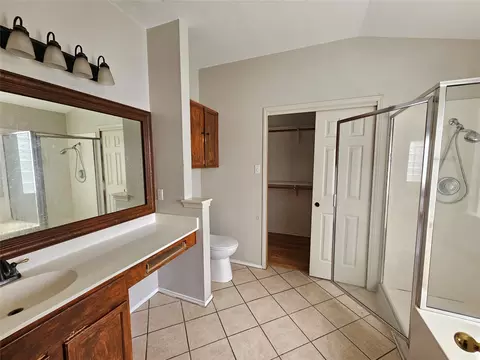 Bath - 4672 Mather, Kyle, TX 78640 photo 2 of 3