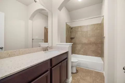 Bath - 2452 Millbrook Loop, Leander, TX 78641 photo 3 of 3