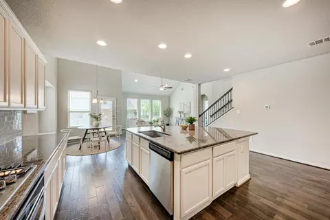 Kitchen - 284 Everglade Dr, Buda, TX 78610 photo 3 of 4