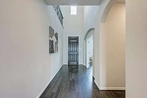 Entry Way - 284 Everglade Dr, Buda, TX 78610 photo 2 of 4