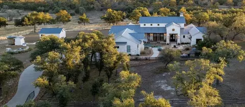 176 Inspiration Loop, Fredericksburg, TX 78624