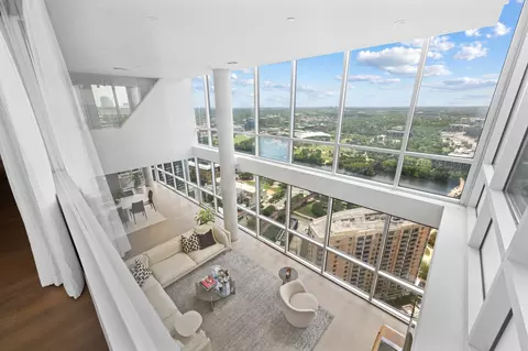 300 Bowie St #PH2, Austin, TX 78703