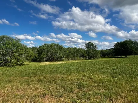 lot5 High Meadow Ct E, Schulenburg, TX 78956