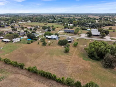 View/Area - 84 Thomas Dr, Martindale, TX 78655 photo 4 of 5