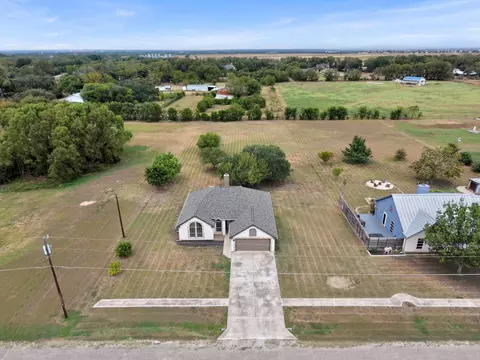 View/Area - 84 Thomas Dr, Martindale, TX 78655 photo 3 of 5