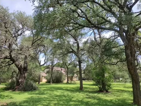 Exterior - 1112 Live Oak Loop, Buda, TX 78610 photo 9 of 10