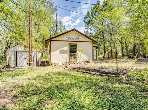 Exterior - 1112 Live Oak Loop, Buda, TX 78610 photo 6 of 10