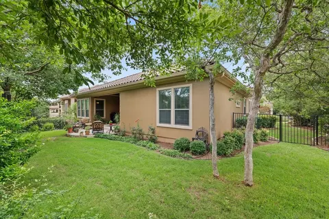 Exterior - 4020 Vail Dv, Austin, TX 78738 photo 7 of 8