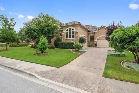 Exterior - 4020 Vail Dv, Austin, TX 78738 photo 2 of 8
