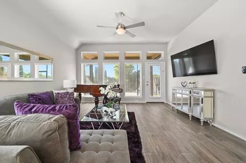 373 Lacey Oak Loop, San Marcos, TX 78666