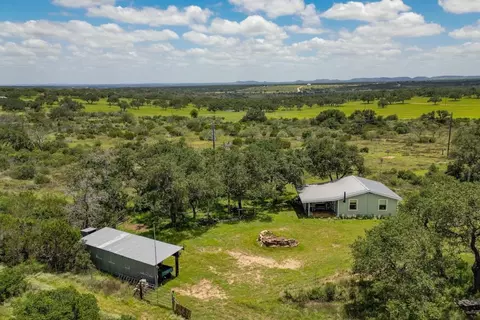 691 Grape Creek Rd, Johnson City, TX 78636