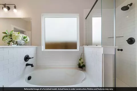 Bath - 427 Grey Leaf Rd, Buda, TX 78610 photo 3 of 4