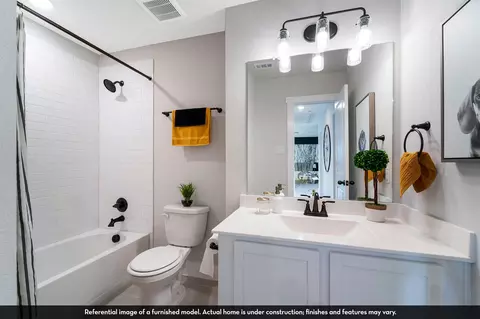 Bath - 427 Grey Leaf Rd, Buda, TX 78610 photo 4 of 4
