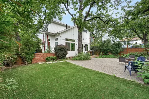 2601 Willow St #B, Austin, TX 78702