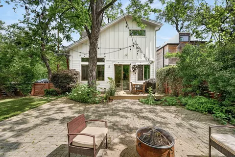 2601 Willow St #B, Austin, TX 78702