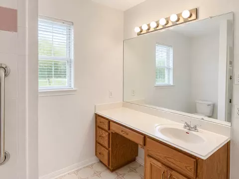 Bath - 102 Sequoyah St, Buda, TX 78610 photo 1 of 3