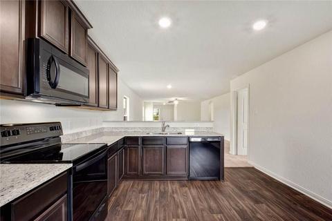 1310 Amy Dr, Kyle, TX 78640 photo 5