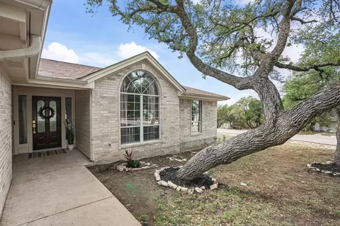 21105 Newport Cv, Lago Vista, TX 78645
