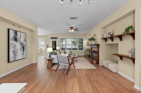 101 Vinca Dr, Georgetown, TX 78633