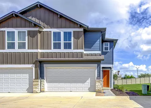 1020 Vista View Dr #302, Georgetown, TX 78626