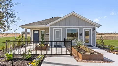 174 Ebbsfleet Dr, Uhland, TX 78640