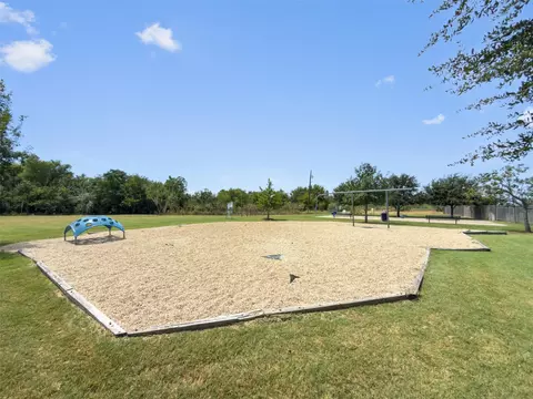 Exterior - 724 Lavaca Loop, Elgin, TX 78621 photo 6 of 6