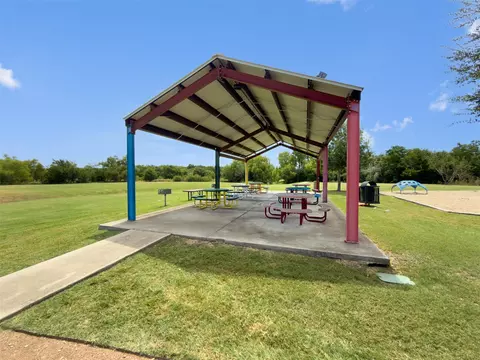 Exterior - 724 Lavaca Loop, Elgin, TX 78621 photo 5 of 6