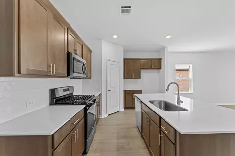 Kitchen - 1824 Dandy Brush Dr, Leander, TX 78641 photo 1 of 3