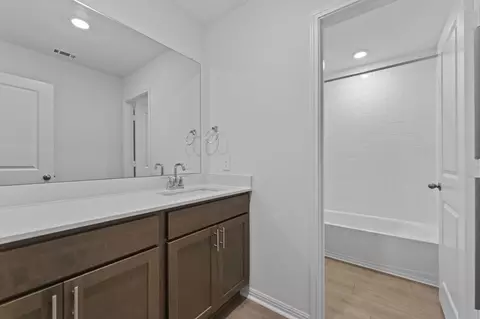 Bath - 1824 Dandy Brush Dr, Leander, TX 78641 photo 2 of 2