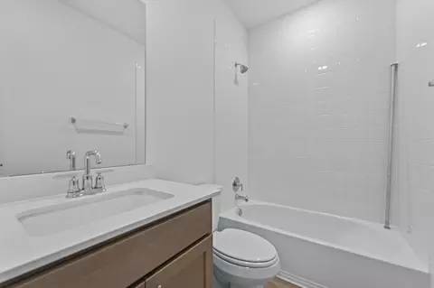 Bath - 1824 Dandy Brush Dr, Leander, TX 78641 photo 1 of 2