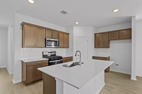 Kitchen - 1824 Dandy Brush Dr, Leander, TX 78641 photo 2 of 3