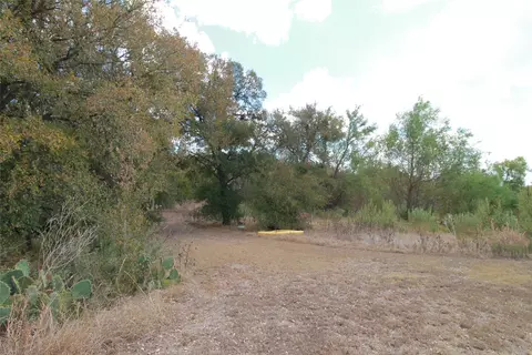 1875 Cr 466, Elgin, TX 78621 photo 5