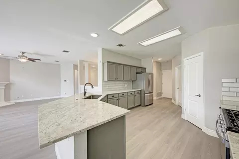Kitchen - 4408 Tello Path, Austin, TX 78749 photo 3 of 5