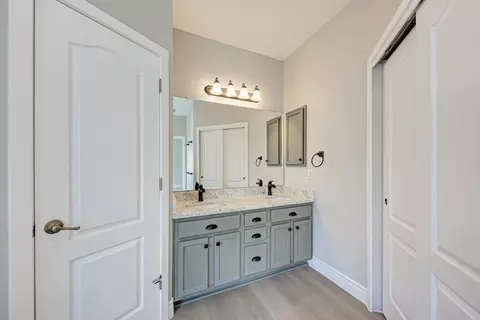 Bath - 4408 Tello Path, Austin, TX 78749 photo 1 of 3