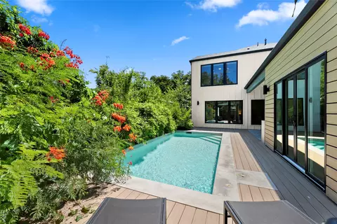 8300 Hathaway Dr, Austin, TX 78757