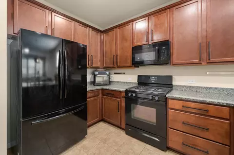 Kitchen - 193 Camden Cv, Buda, TX 78610 photo 2 of 3