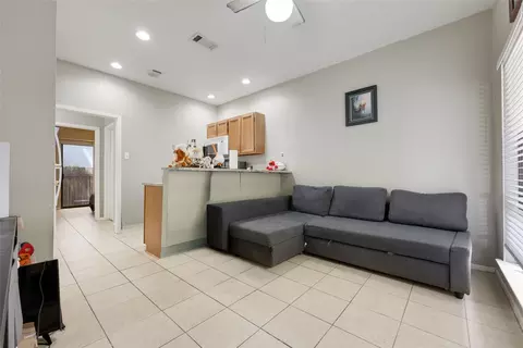 2815 Rio Grande St #102, Austin, TX 78705