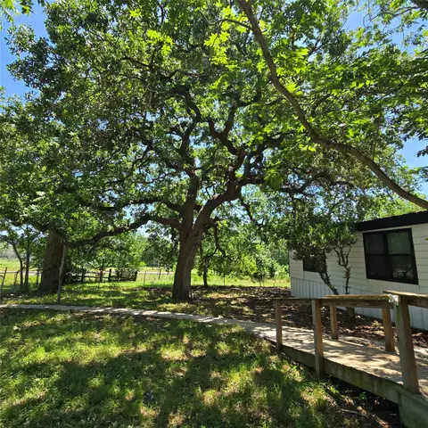 3041 Fm 671, Luling, TX 78648 photo 16