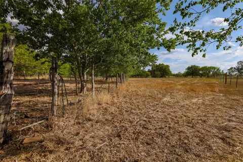 3041 Fm 671, Luling, TX 78648 photo 12