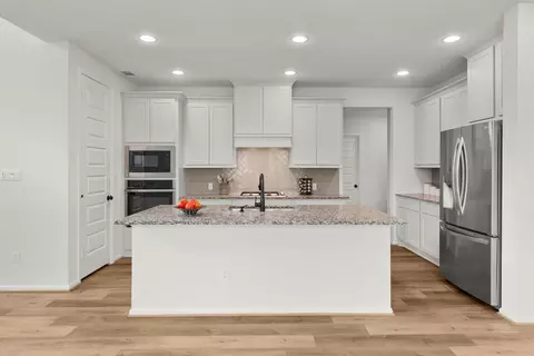 Kitchen - 105 Sweetgum Cv, Bastrop, TX 78602 photo 1 of 1