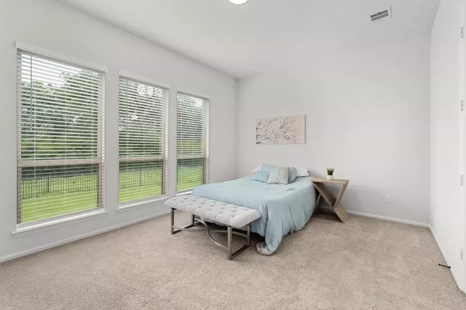 Bedroom - 105 Sweetgum Cv, Bastrop, TX 78602 photo 1 of 4