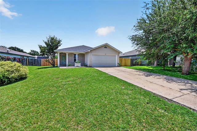 612 Losoya Ct, Hutto, TX 78634