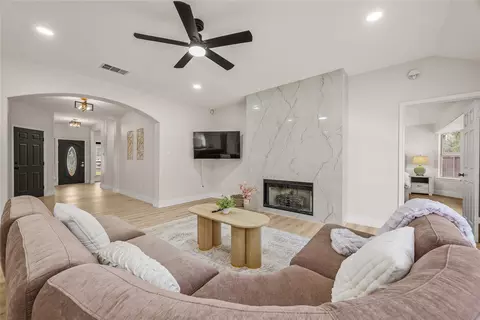 12624 Twisted Briar Ln, Austin, TX 78729
