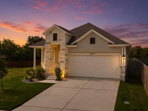 6907 Short Run Ln, Buda, TX 78610